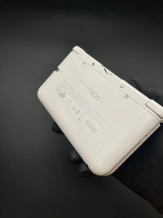 Nintendo 3DS XL Bianco + 100 Giochi e Accessori