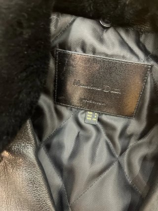 Chaqueta de piel negra Massimo Dutti