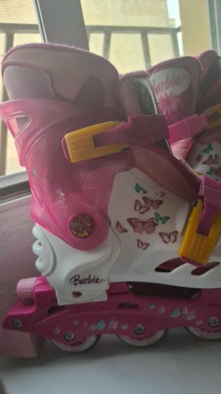 Patines Barbie Niña Rosas Mariposas