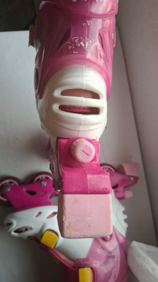 Patines Barbie Niña Rosas Mariposas