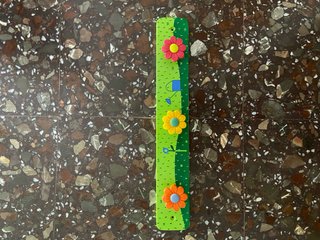 Percha decorativa infantil flores