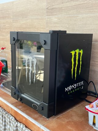 Vitrina expositora  monster edicion limitada