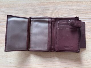 Cartera Oboly Piel Marrón y Negra