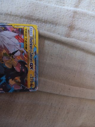 Carta Pokémon Reshiram y Zekrom GX Tag Team