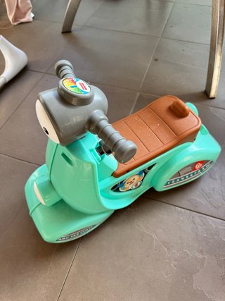 Moto correpasillos Fisher-Price