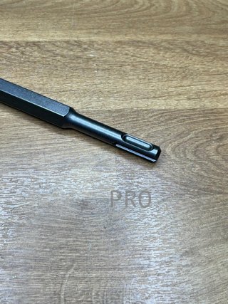 Cincel ancho D-25616 MAKITA