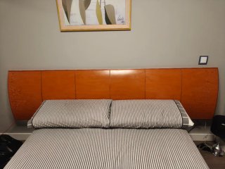 Testiera e contenitore per letto
