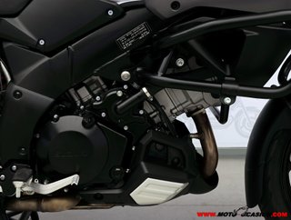 SUZUKI V-STROM 1000