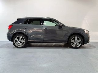 Audi Q2 design 30 TFSI 85 kW (116 CV)