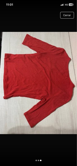 Camiseta roja manga al codo
