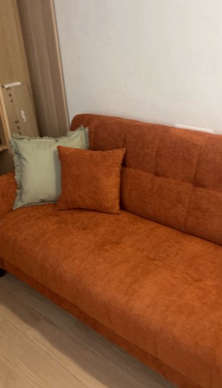 Sofá Cama a estrenar con cojinesNuevo Tela Caldero