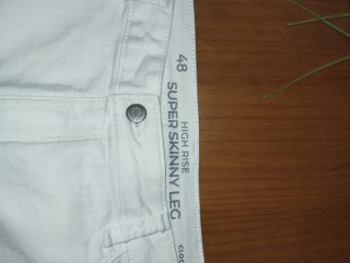 2 Vaqueros Elásticos Blancos