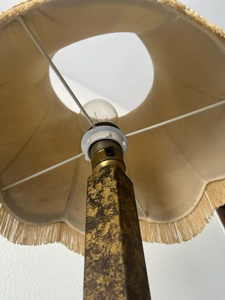 Lámpara de pie antigua elegante