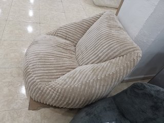Puff individual beige y gris