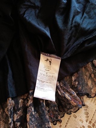 Vestido Negro de Gasa con Flores TXsS