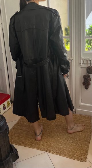 Gabardina Piel Marrón Estilo Matrix