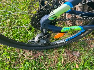Bicicleta B-Twin montaña azul