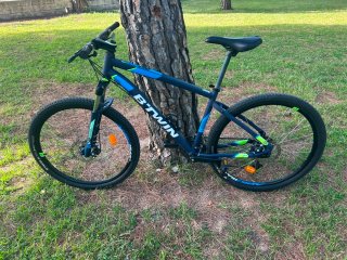 Bicicleta B-Twin montaña azul