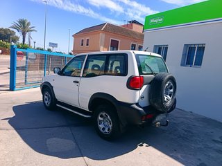 Nissan Terrano II 2003