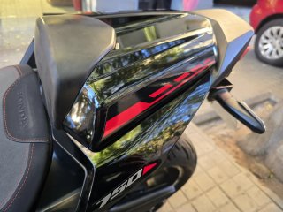 Honda Hornet 750cc 93cv Negra/Roja