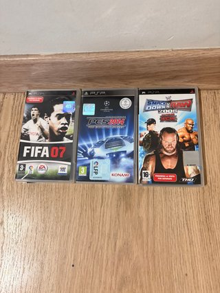 Giochi PSP: FIFA 07, PES 2014, WWE SmackDown