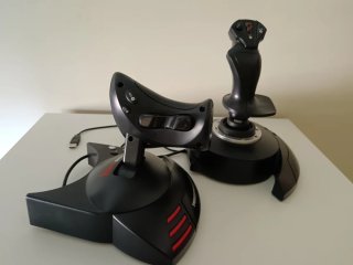 Mando de vuelo Thrustmaster T.Flight Hotas X PC &
