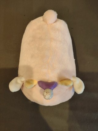 Peluche cabra rosa con gorro