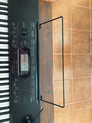 Teclado Casio CTK-3000 y soporte escucho ofertas!!