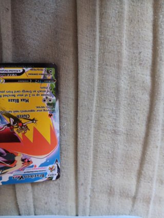Carta Pokémon Blaziken VMAX Rapid Strike