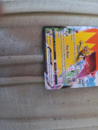Carta Pokémon Blaziken VMAX Rapid Strike