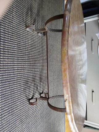 Mesa de mármol ovalada