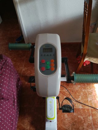 Bicicleta terapéutica estática eléctrica