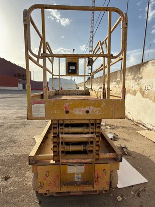 Plataforma elevadora de tijera eléctrica