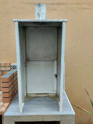 Caseta metálica exterior