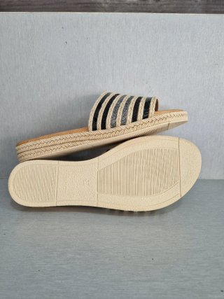 Sandalias Piel Talla 37 Negras y Plateadas nuevas