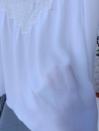 Blusa blanca canesú