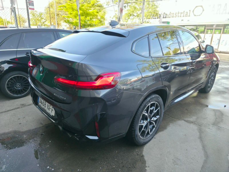 BMW X4 2025, foto 4