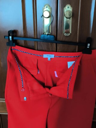 Pantalón de vestir rojo