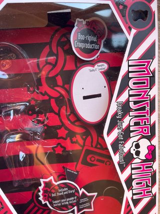 Caja Monster High Operetta Creeproduction