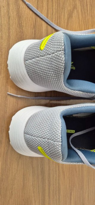 Zapatillas Reebok Gris y Amarillo Talla 45