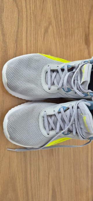 Zapatillas Reebok Gris y Amarillo Talla 45