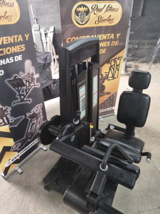 Máquina de gimnasio sentado