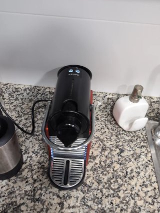 Cafetera Nespresso Krups Pixie Roja LEER