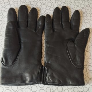 Guantes de Piel negro y relleno de pelo blanco
