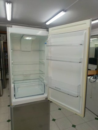 Nevera combi Candy 187/60cm A+ con garantia envió
