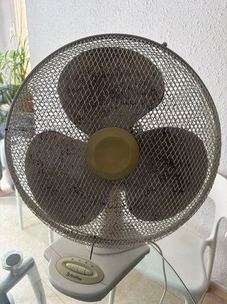 Ventilador Firstline Plata y Blanco