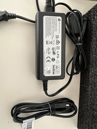 Brother QL-570 Impresora Profesional Etiquetas