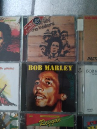 Lote 9 CDs Bob Marley, Ziggy Marley y Reggae
