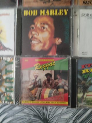 Lote 9 CDs Bob Marley, Ziggy Marley y Reggae