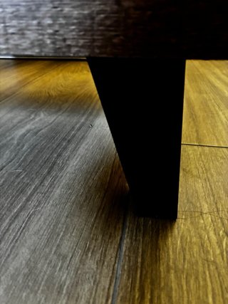 2 Cómodas de madera y metal